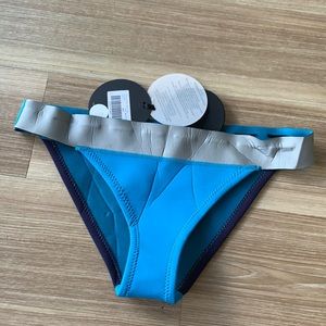 Duskii Capri Basic bikini pant swimwear size L